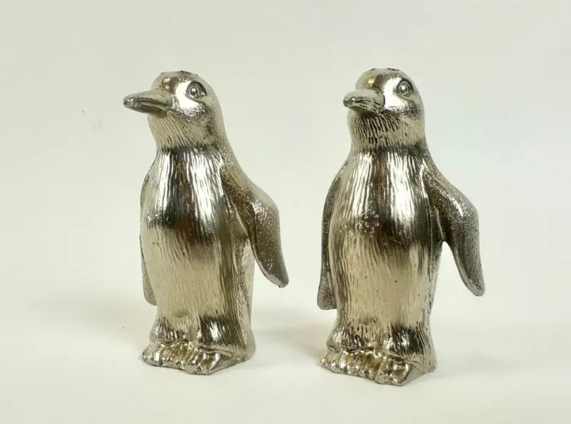 Pamono Silver Plated Salt and Pepper Penguins, 1970s, Set of 2> Salt & Pepper Shakers