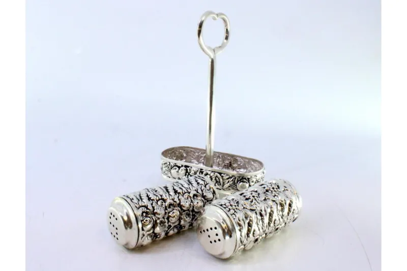 Pamono Silver Salt and Pepper Shakers with Embossed Floral Motifs> Salt & Pepper Shakers
