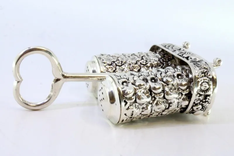 Pamono Silver Salt and Pepper Shakers with Embossed Floral Motifs> Salt & Pepper Shakers
