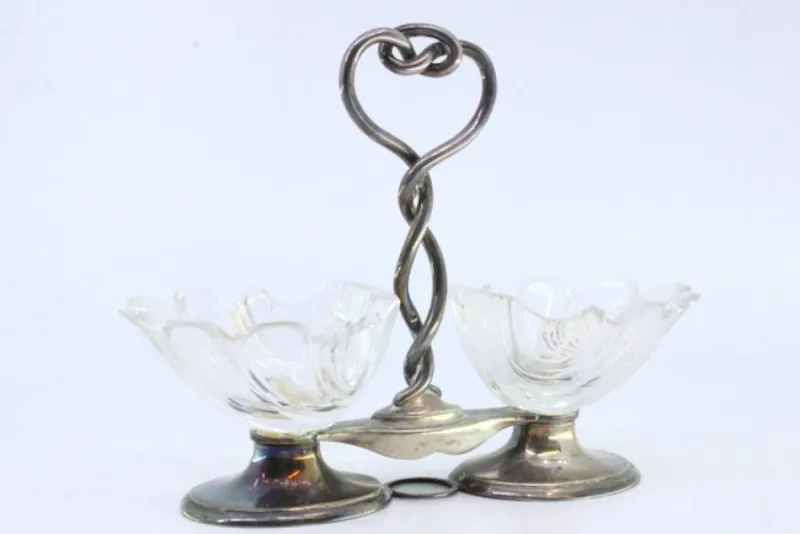 Pamono Silver Salt and Pepper Shakers with Shell-Shaped Glass Containers, Set of 2> Salt & Pepper Shakers