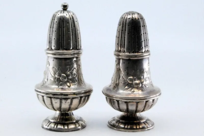 Pamono Silver Salt and Pepper Shaker with Raised Plant Elements, Set of 2
