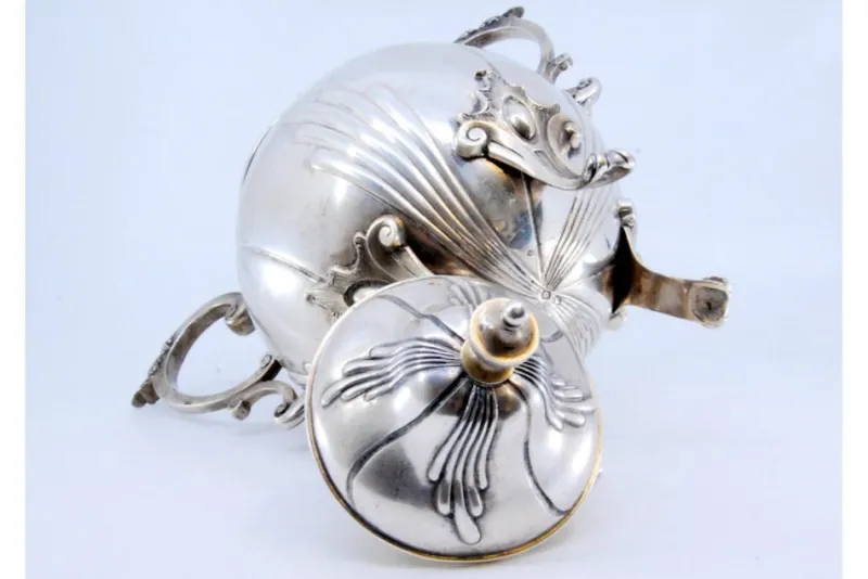 Pamono Silver Sugar Bowl with Segments, Scrolls, Raised Application Handles and Feet> Coffee & Tea Service