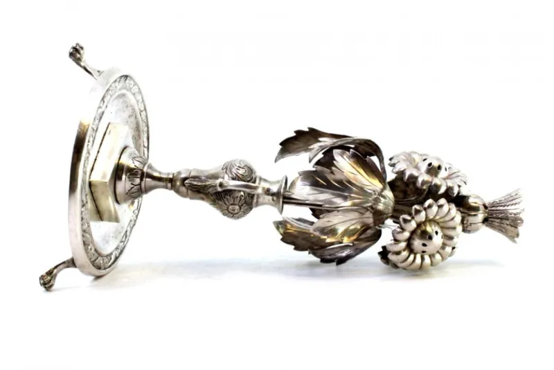 Pamono Silver Toothpick Holder with Floral Reliefs and Applications, Jar with Circular Base and Claw-Shaped Feet> Dinnerware Accessories