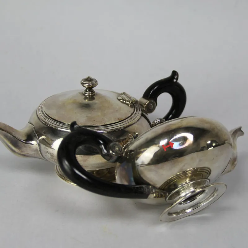 Pamono Silver-Plated Metal Teapots from Christofle, Set of 2> Dinnerware Accessories
