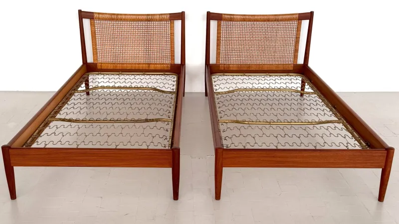 Outlet Pamono Single Beds by Børge Mogensen for Søborg Møbelfabrik, Denmark, 1950s, Set of 2