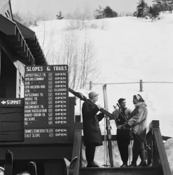 Discount Pamono Slim Aarons, New England Skiing, 1955 / 2020s, Limited Edition Estate Stamped Photographic Print
