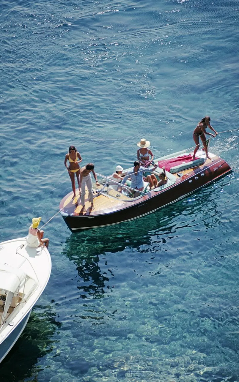 Online Pamono Slim Aarons, Porto Ercole Watercraft, 1969, C-Print Photograph