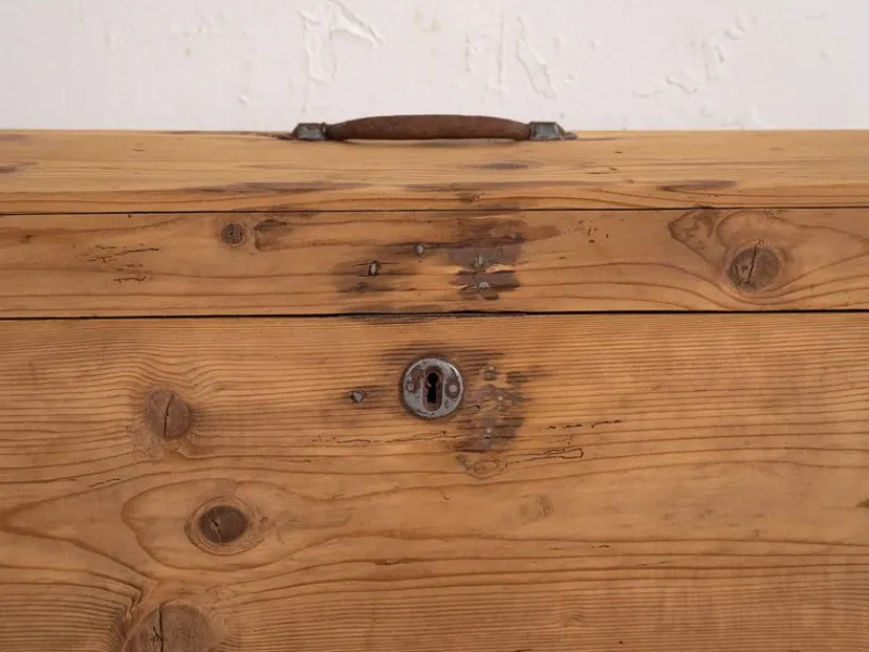 Pamono Small Antique Chest, 1920s