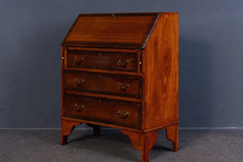 Pamono Small Antique Flap Secretary> Secretaires