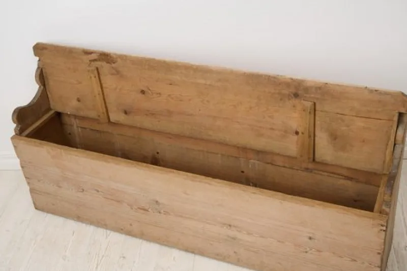 Pamono Small Antique Swedish Folk Art Bench with Natural Patina> Benches