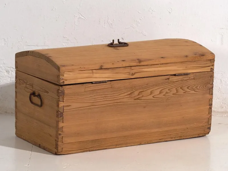 Outlet Pamono Small Antique Travel Chest, 1900s