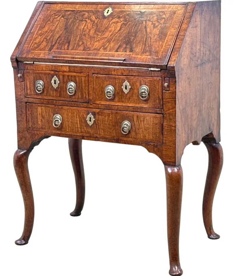 Clearance Pamono Small Antique Walnut Secretaire, 1720