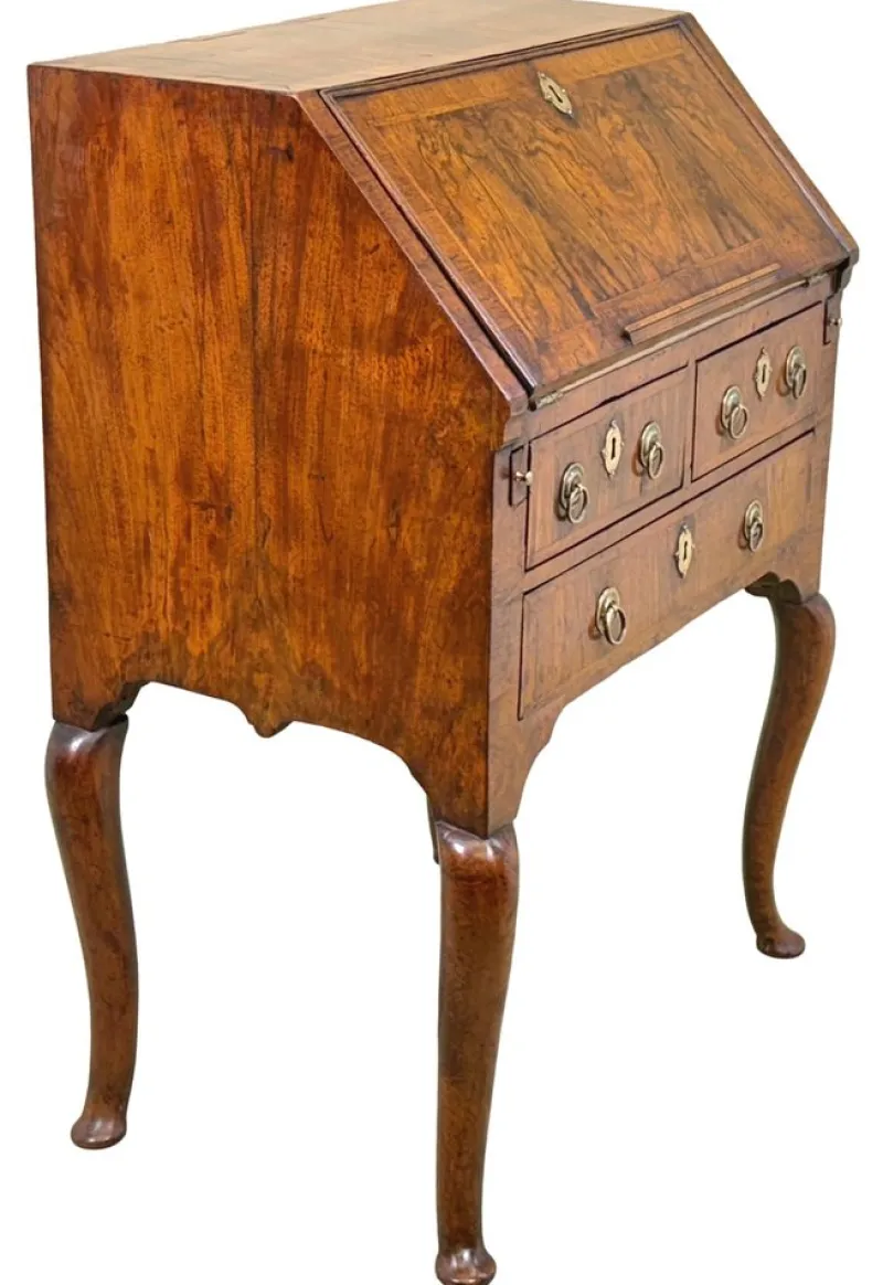Clearance Pamono Small Antique Walnut Secretaire, 1720