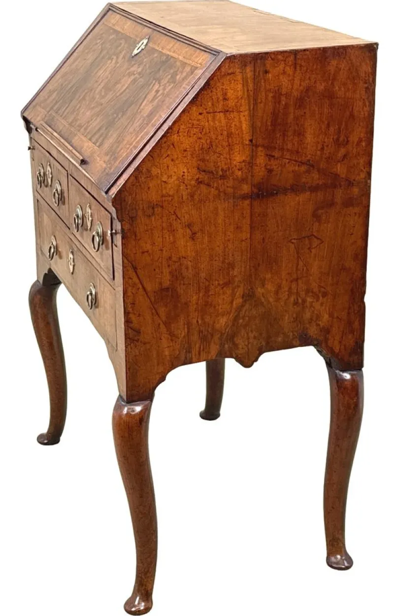 Clearance Pamono Small Antique Walnut Secretaire, 1720