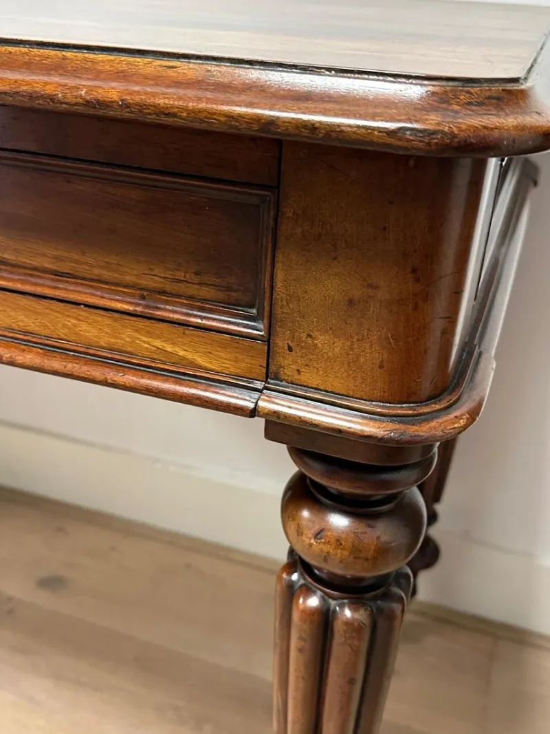 Pamono Small Antique Writing or Side Table> Desks