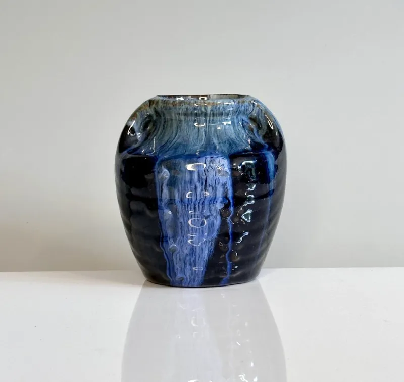 Pamono Small Art Nouveau Sculptural Studio Ceramic Vase, Germany, 1920s> Vases
