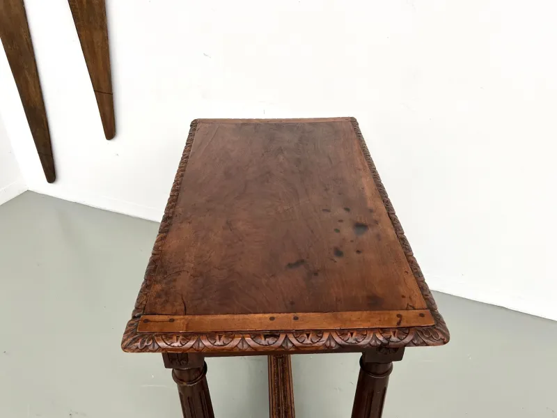 Pamono Small Carved Oak Writing Table, 19th Century> Desks