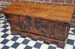 New Pamono Small Carved Walnut Coffer, Early 16th Century