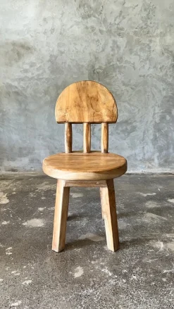 Pamono Small Children's Chair in Natural Blond Teak with Three-Bar Back><noscript><img width=