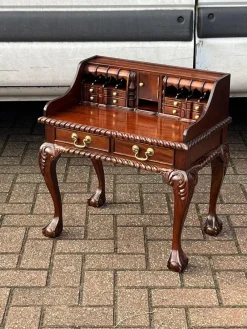 Sale Pamono Small Desk with Secret Drawers
