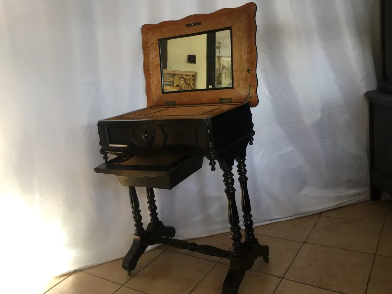 Pamono Small Dressing Table, 19th Century> Dressing Tables