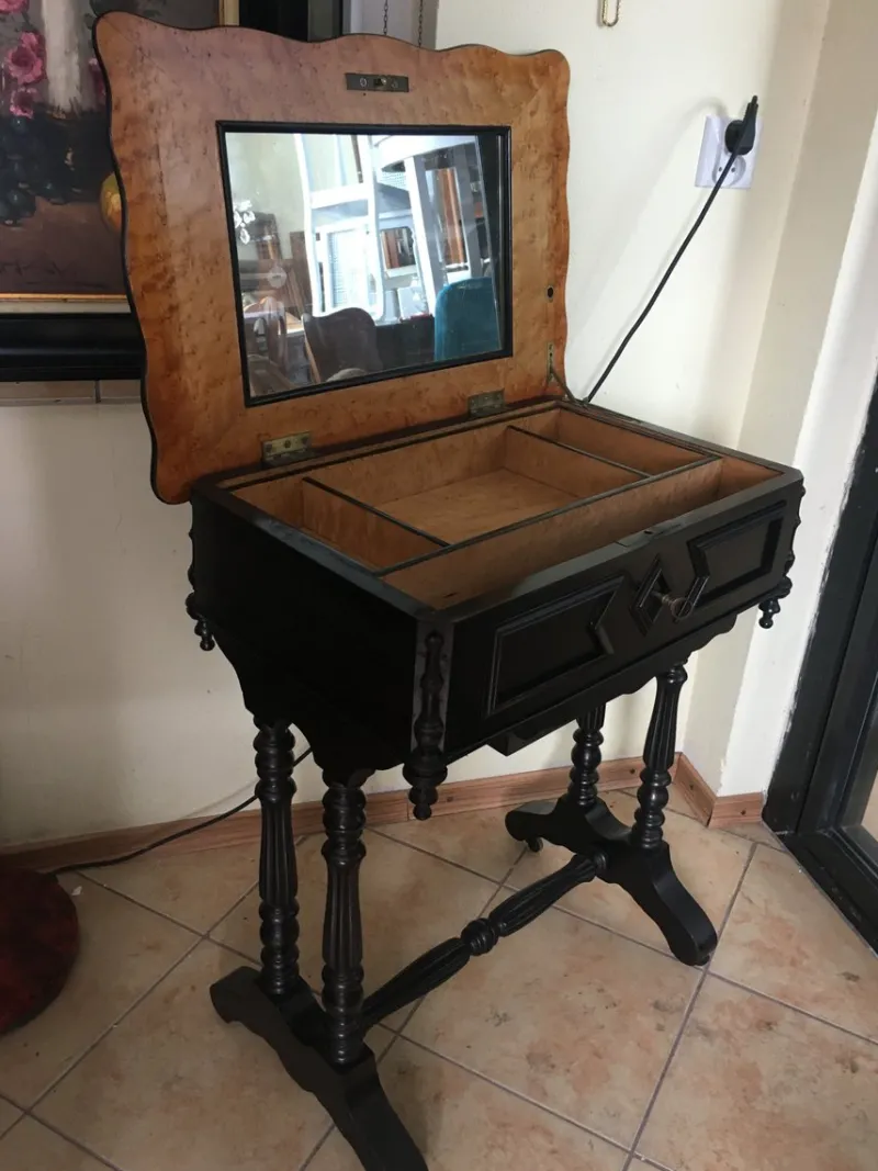 Pamono Small Dressing Table, 19th Century> Dressing Tables