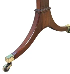 Hot Pamono Small Georgian Side Table in Mahogany, 1800