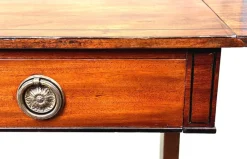 Hot Pamono Small Georgian Side Table in Mahogany, 1800