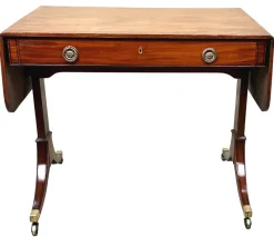 Hot Pamono Small Georgian Side Table in Mahogany, 1800