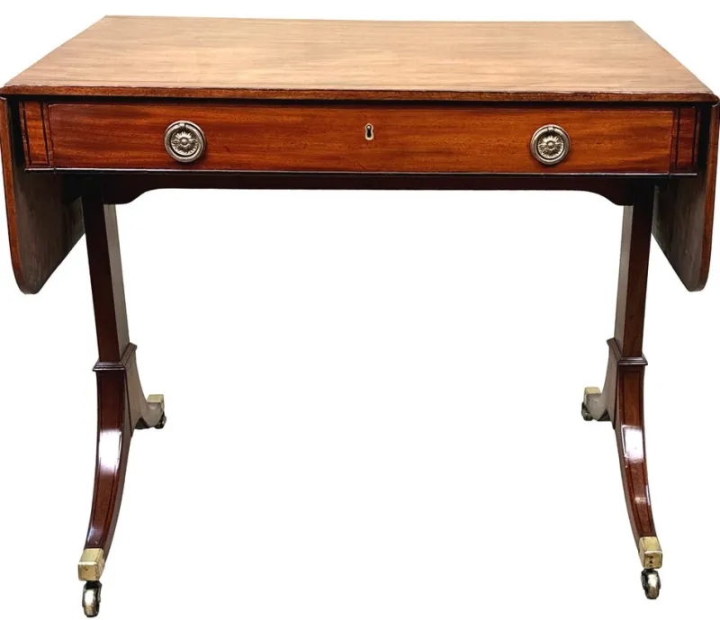 Hot Pamono Small Georgian Side Table in Mahogany, 1800