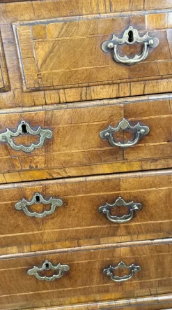 Outlet Pamono Small Georgian Walnut Tallboy, 1720
