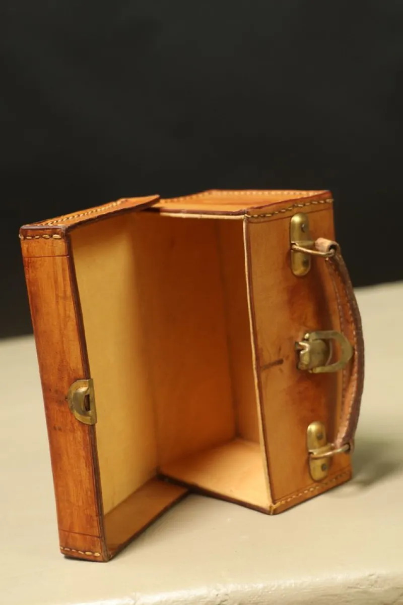 Best Pamono Small Leather Suitcase or Trunk