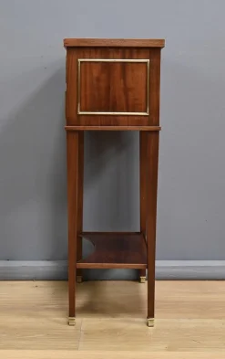 Sale Pamono Small Mid-Century Louis XVI Style Mahogany Side Table, 1950s
