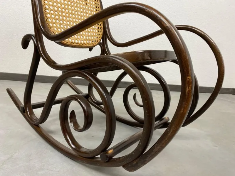 Pamono Small No. 10 Children's Rocking Chair attributed to Thonet, 1930s> Children's Chairs