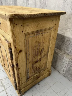 Hot Pamono Small Rustic French Shop Counter, 1890s