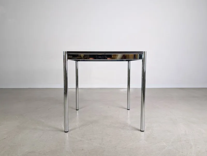 Pamono Small Square White Desk from USM Haller