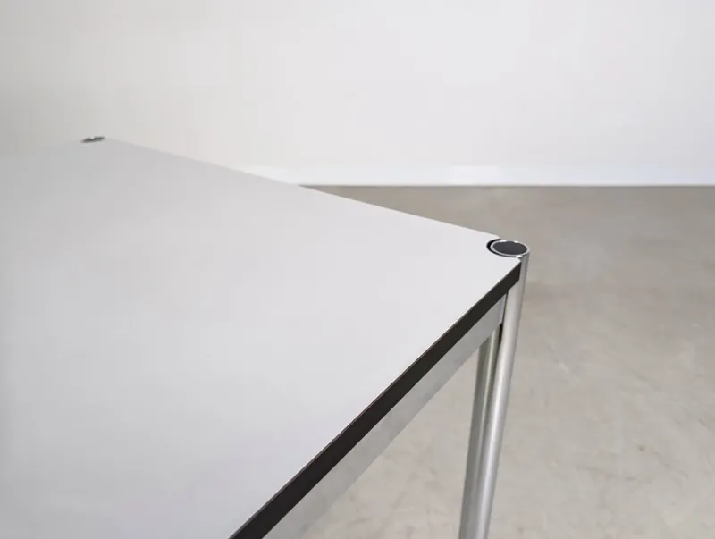 Pamono Small Square White Desk from USM Haller