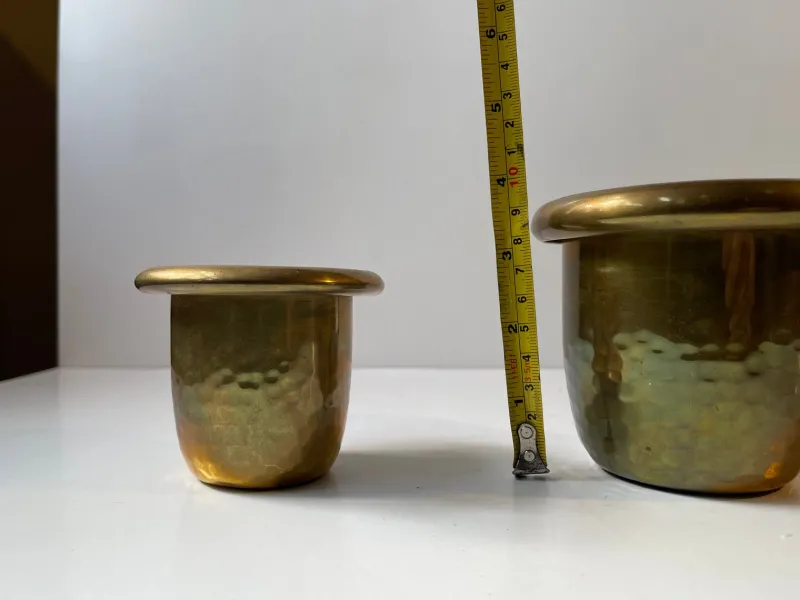 Pamono Small Swedish Grace Hammered Brass Planters, 1940s, Set of 2> Planters And Jardiniere