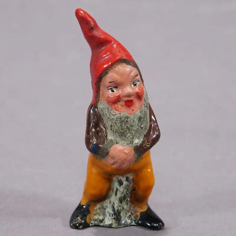 Pamono Small Terracotta Garden Gnomes, Germany, 1950s, Set of 5> Garden Accessories