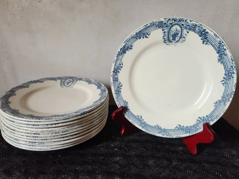 Online Pamono Small Vintage Blue Versailles Series Plates from Salins, 19th Century, Set of 6