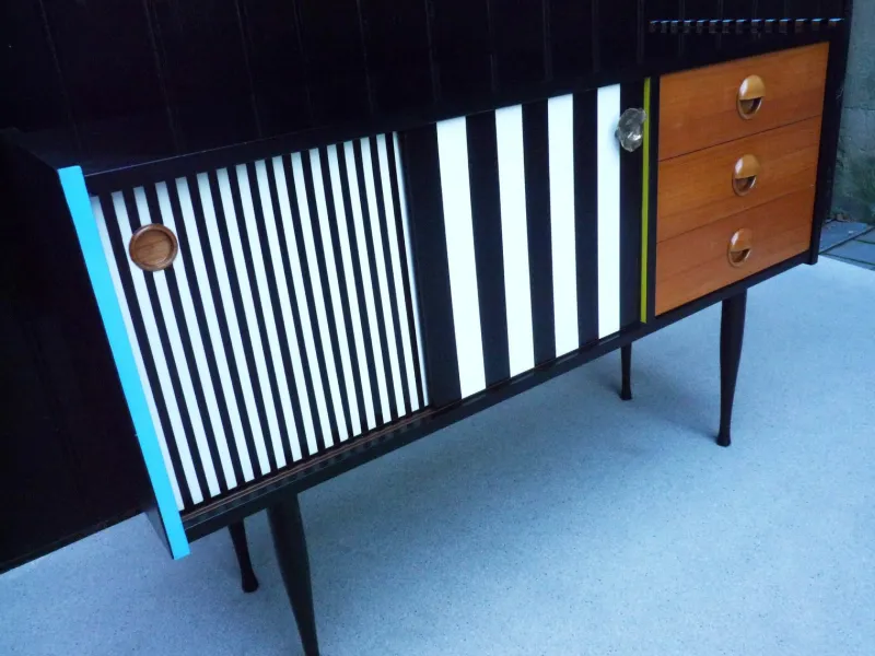 Pamono Small Vintage Chest of Drawers, 1950s> Dressers, Commodes & Chests