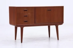 Outlet Pamono Small Vintage Teak Sideboard by Omann Jun, 1960s