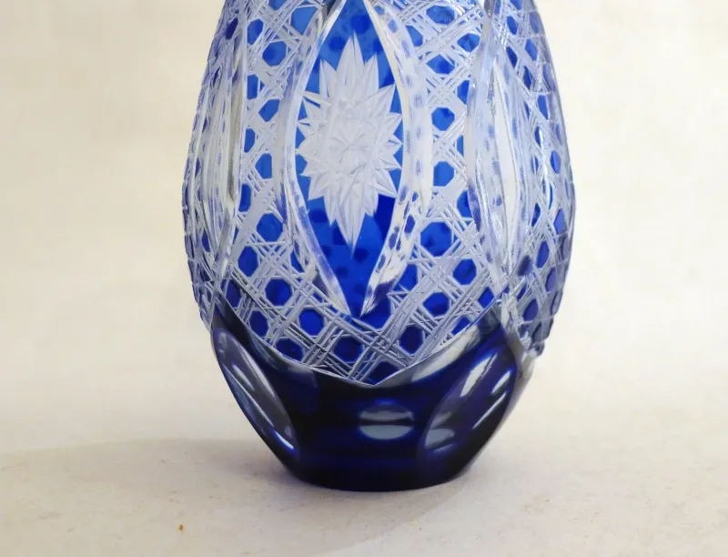 Pamono Small Vintage Vase in Cut Bohemian Crystal with Cobalt Blue, 1960s> Vases