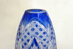Pamono Small Vintage Vase in Cut Bohemian Crystal with Cobalt Blue, 1960s><noscript><img width=