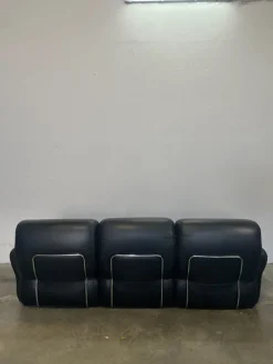 Outlet Pamono Sofa and Armchairs in Black Leather by Adriano Piazzesi, 1980s, Set of 3