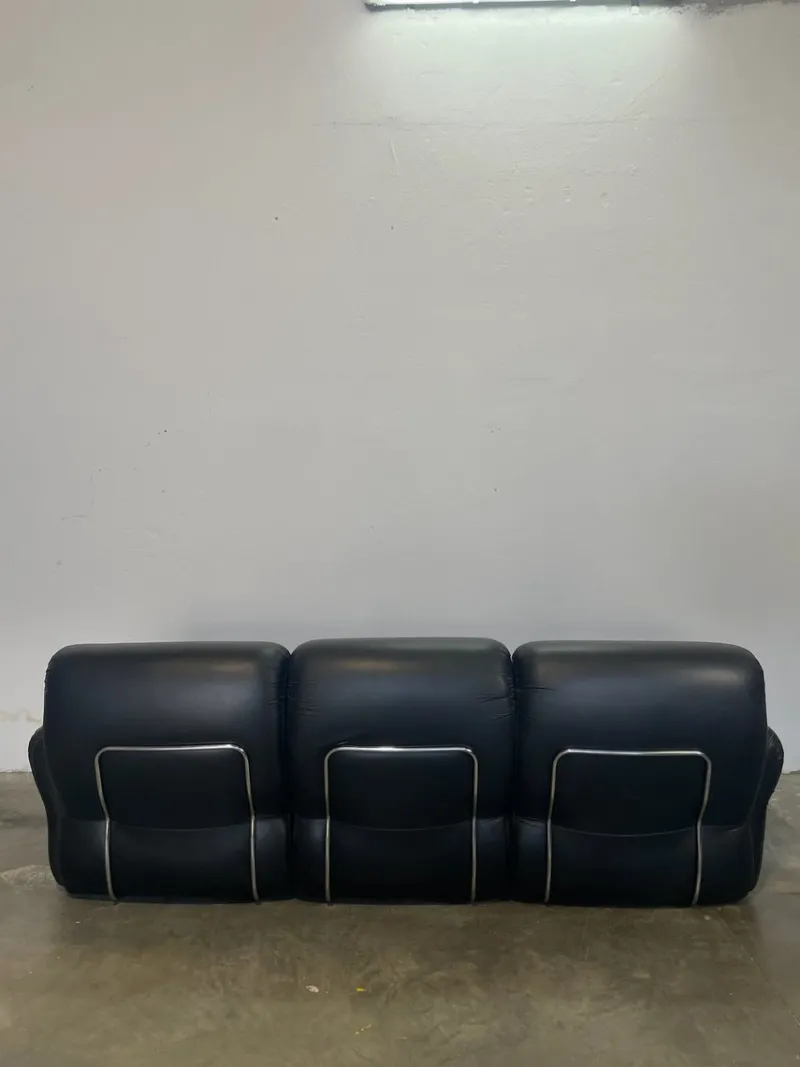 Outlet Pamono Sofa and Armchairs in Black Leather by Adriano Piazzesi, 1980s, Set of 3