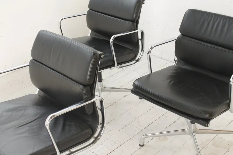 New Pamono Soft Pad Ea 207 Chair by Charles & Ray Eames for Vitra
