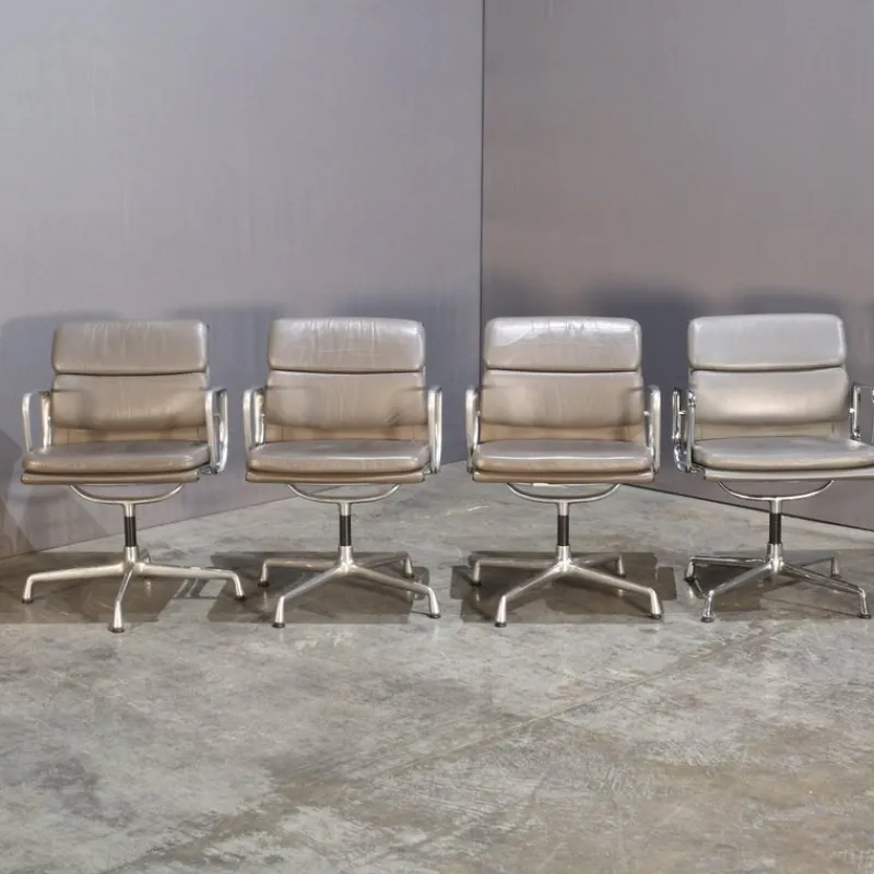 Pamono Soft Pad Ea208 Chair attributed to Charles & Ray Eames for Vitra> Office Chairs