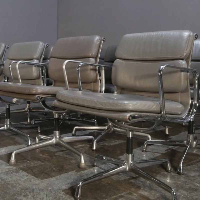 Pamono Soft Pad Ea208 Chair attributed to Charles & Ray Eames for Vitra> Office Chairs
