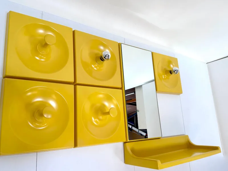New Pamono Space Age Illuminated Quadro Modular Wall Panel Coat Rack System with Mirror and Console by Jürgen Lange for Schönbuch, West Germany, 1960s, Set of 7